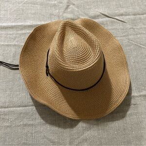 Floppy straw hat NWOT